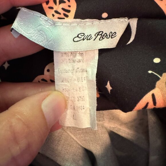 Eva Rose Black Moth & Moon Print Retro Pin-Up Style Dress, Sweetheart Neckline - Picture 5 of 8